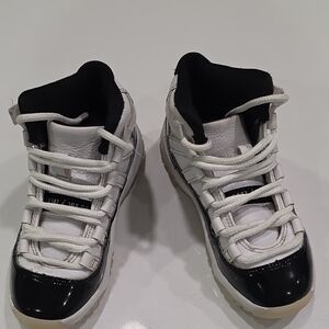 Nike Air Jordan 11 Gratitude Defining Moments Concord Size 11c